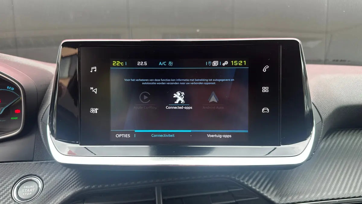 EV Active Pack 50 kWh | Navigatie | Camera | Apple Carplay / Android Auto | SOH 97,56% | Achterbank in delen neerklapbaar | Achteruitrijcamera | Airco (automatisch)
