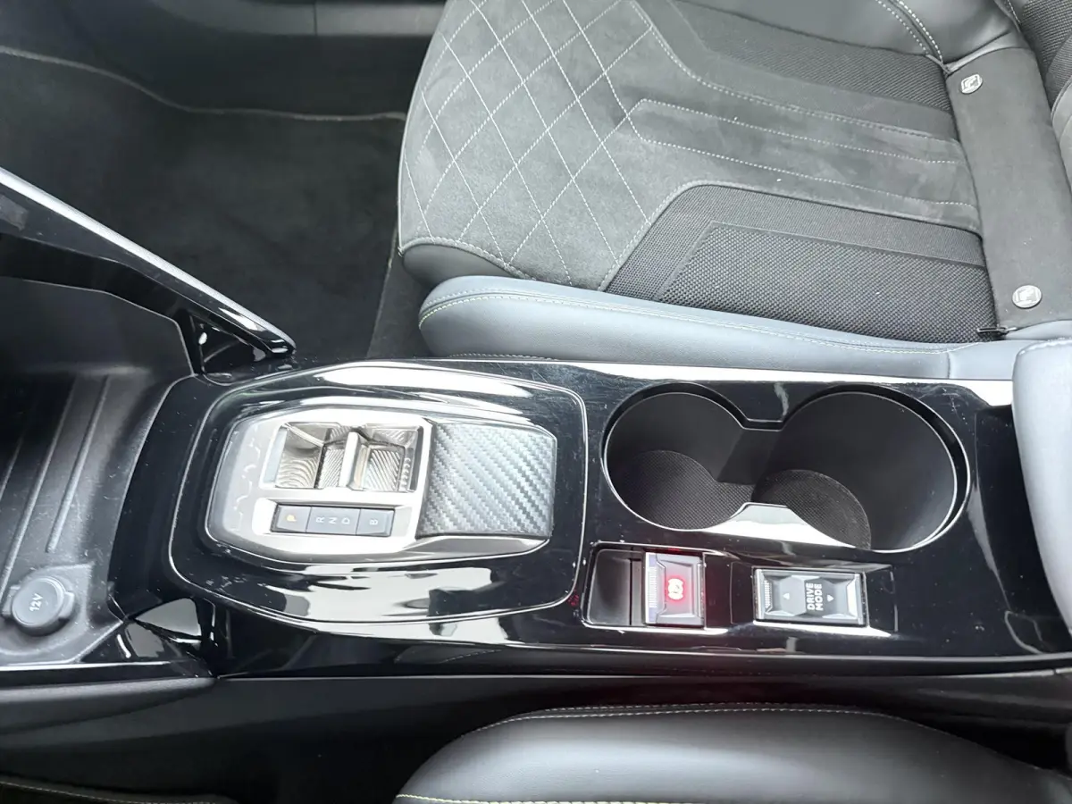 EV GT Pack 50 kWh | Panoramadak | Adaptieve Cruise | Stoelverwarming | 27.699 km |
