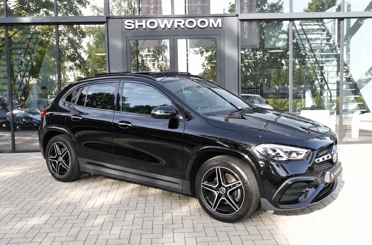 180 AMG PANO KEYLESS HUD SFEER