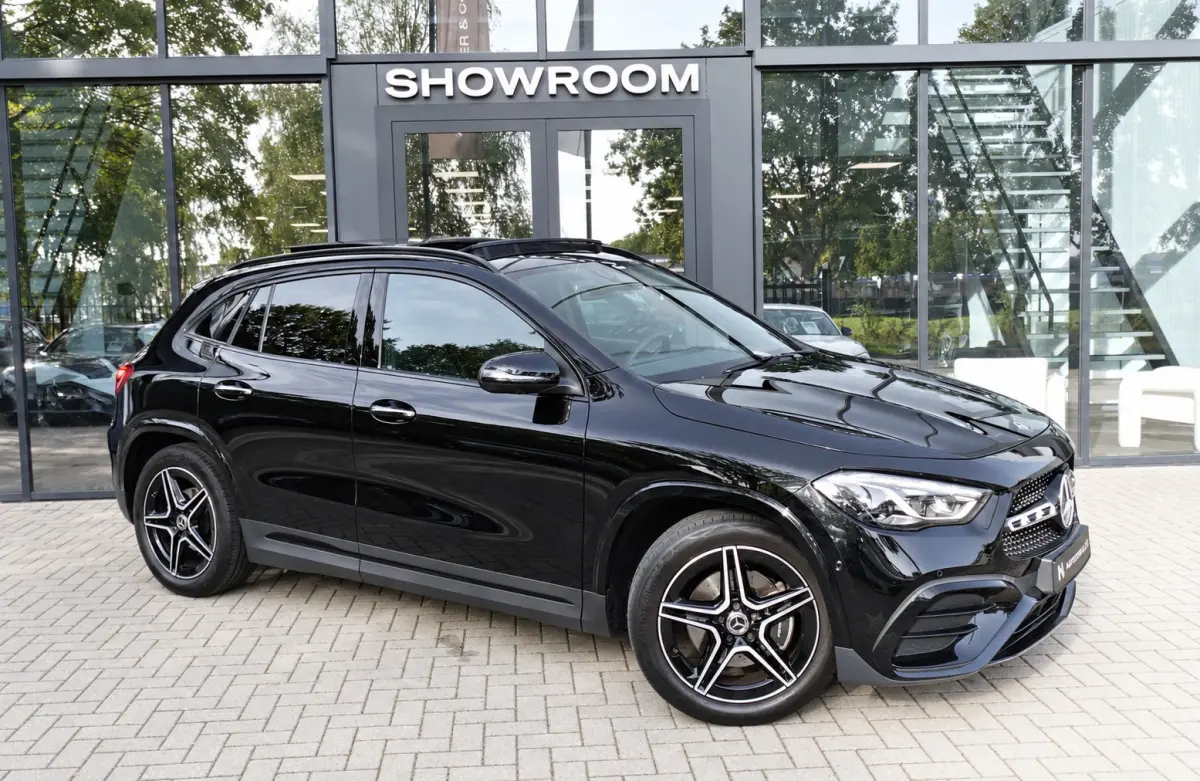 180 AMG PANO KEYLESS HUD SFEER