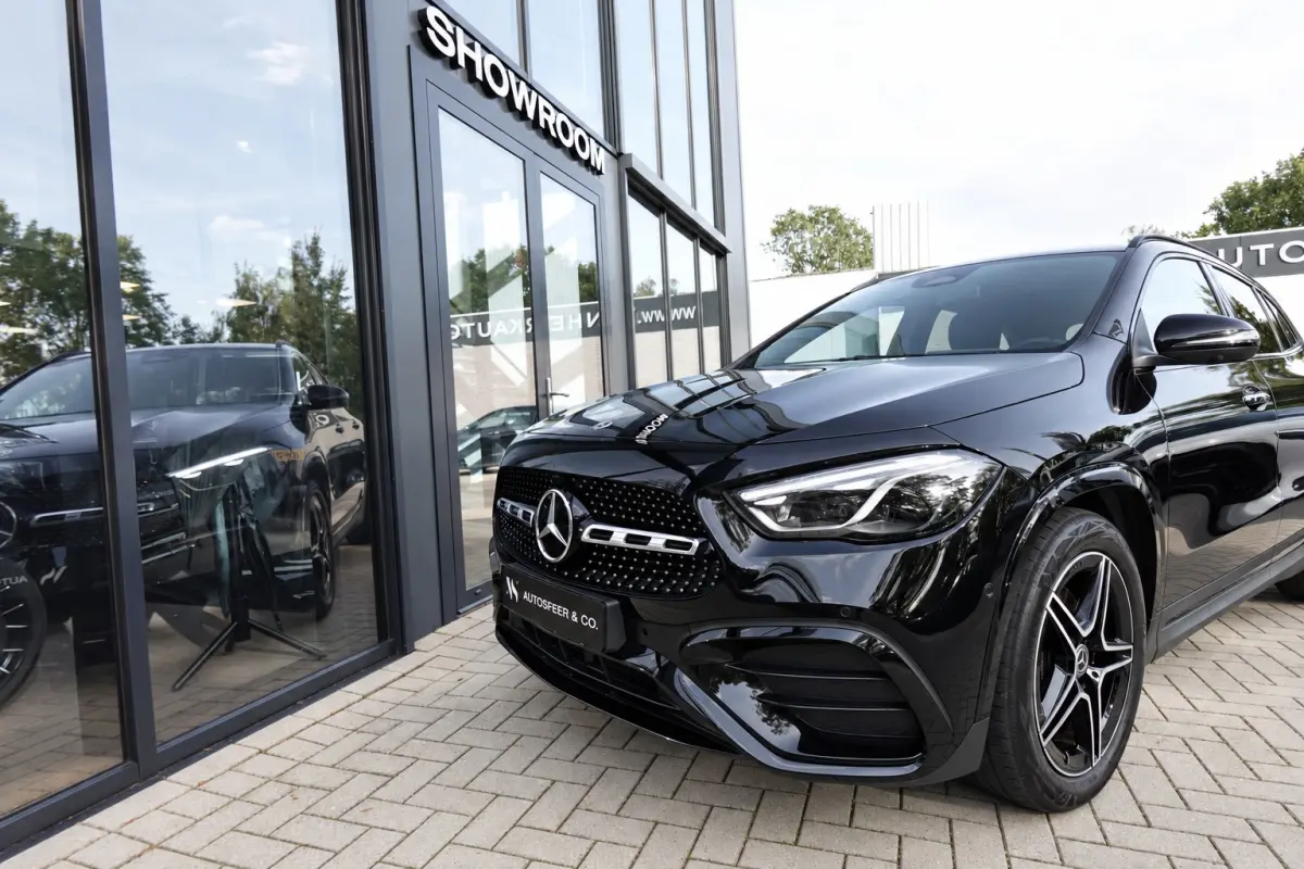 180 AMG PANO KEYLESS HUD SFEER