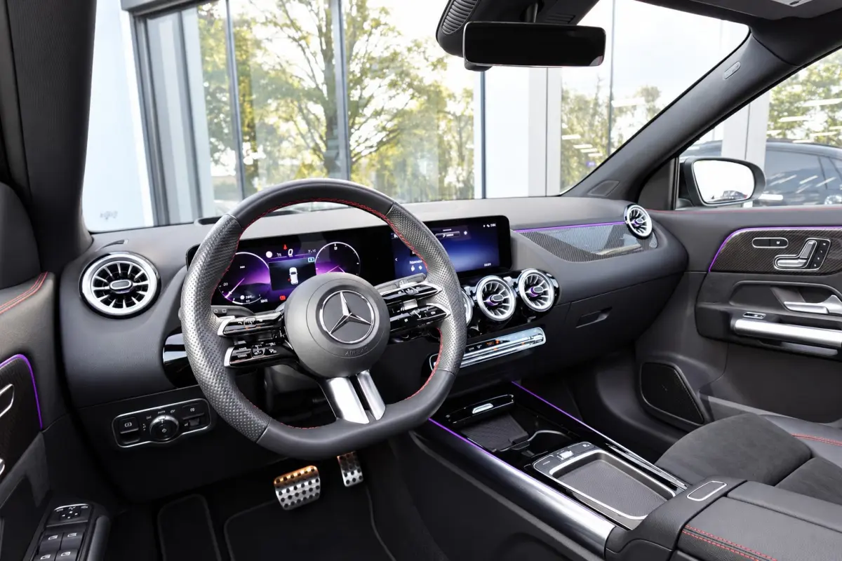 180 AMG PANO KEYLESS HUD SFEER