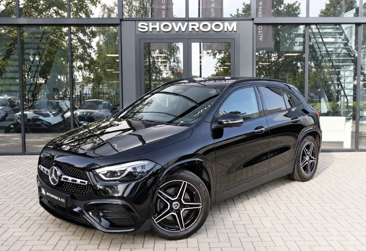 180 AMG PANO KEYLESS HUD SFEER