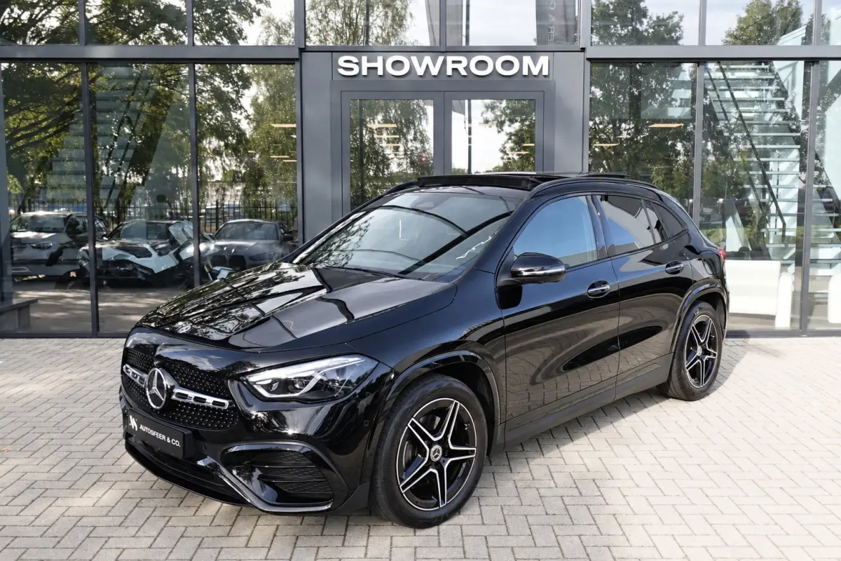 180 AMG PANO KEYLESS HUD SFEER