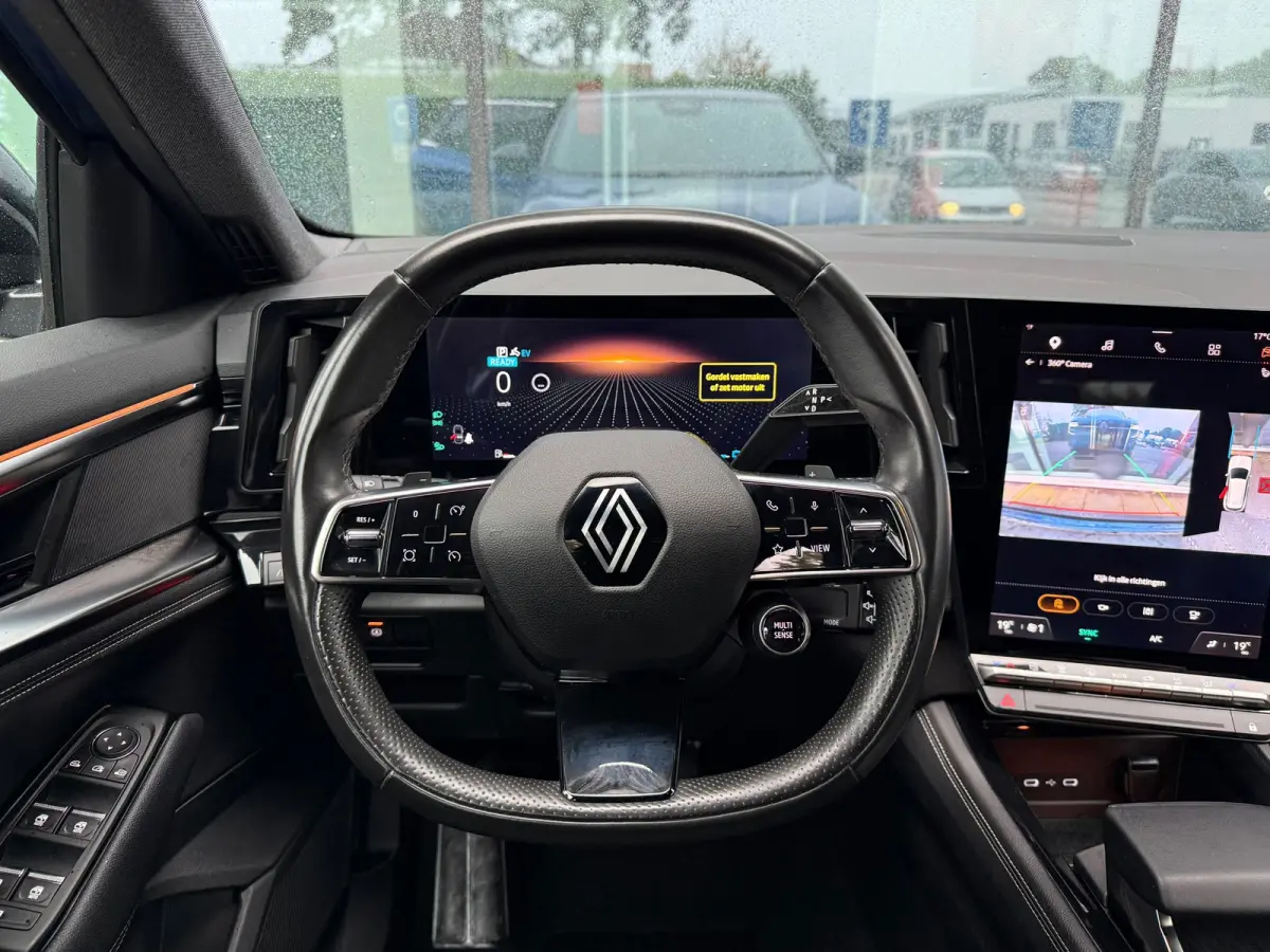 1.2 E-Tech full hybrid 200 techno - Automaat - Navi - 360 Camera - LED - Climate