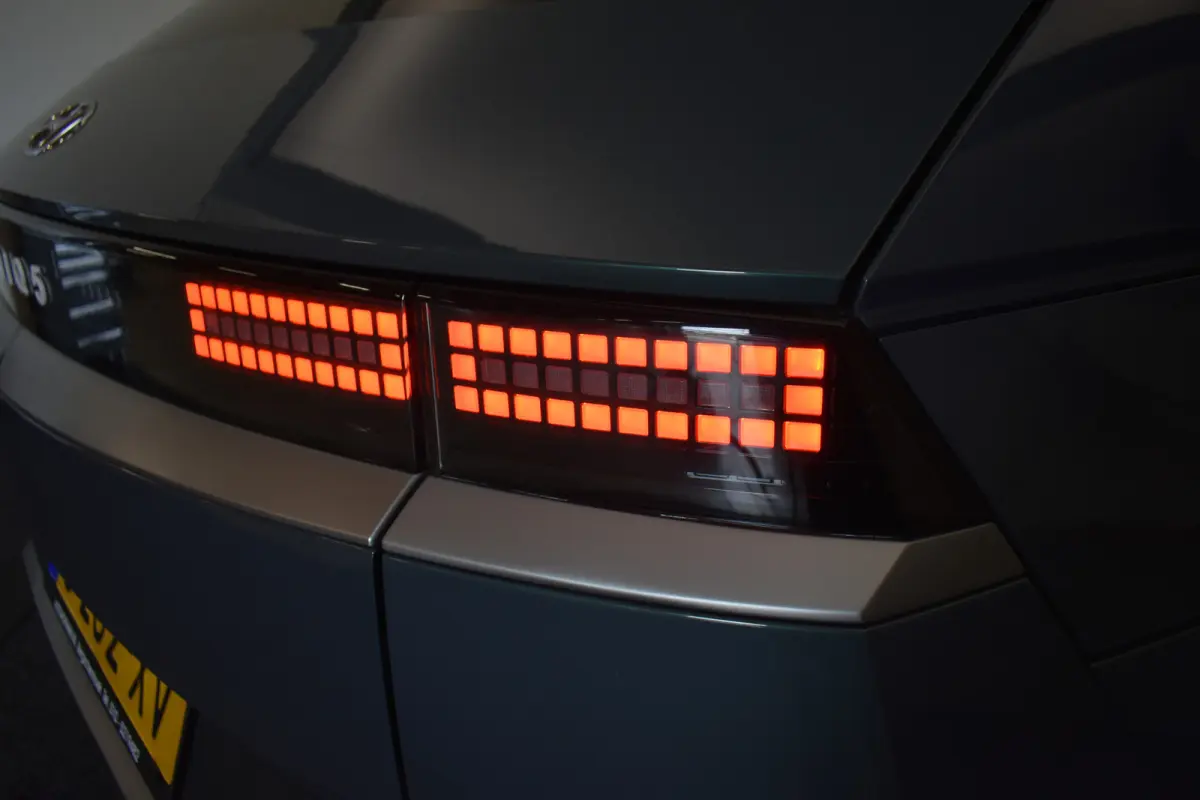 Connect+ 77.4 kWh Camera EL Trekh+aKlep+Seats Vol Leder Head-up
