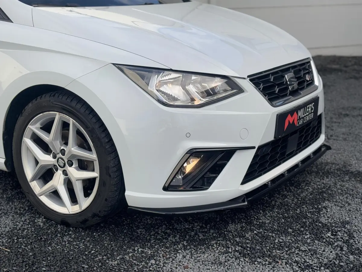 1.0 TSI FR AUT CARPLAY CAMERA Maxton Design