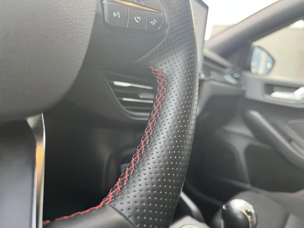 EcoBoost Hybrid ST Line GROOTSCHERM+NL AUTO+LED