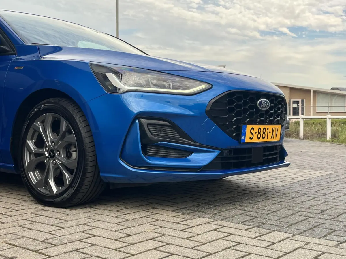 EcoBoost Hybrid ST Line GROOTSCHERM+NL AUTO+LED