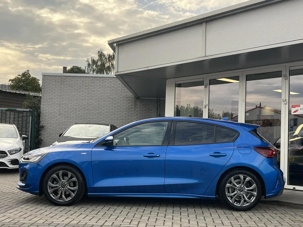 EcoBoost Hybrid ST Line GROOTSCHERM+NL AUTO+LED