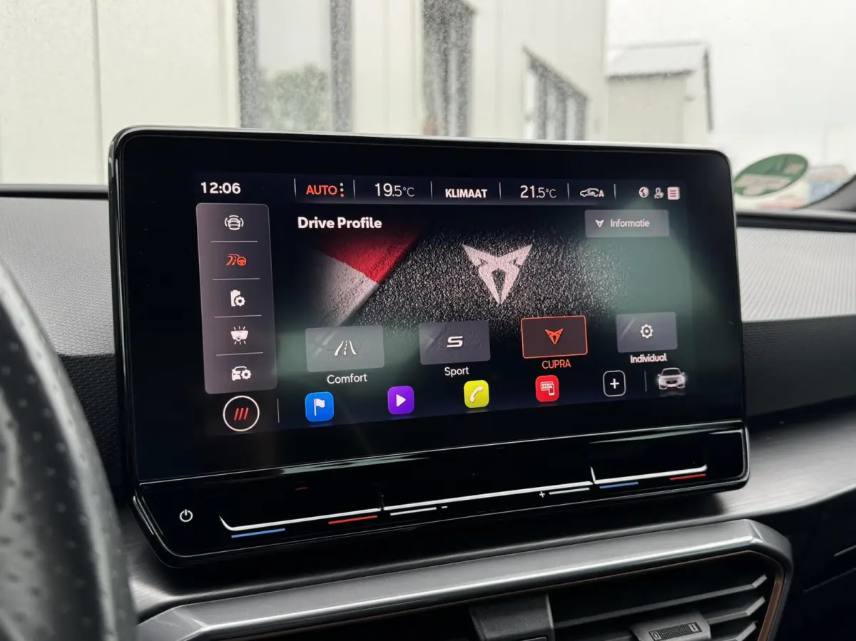 1.4 e-Hybrid VZ Business SOH 93% | Half Leder | Digital cockpit | Navigatie | Adaptive cruise | Sfeerverlichting | Sensoren