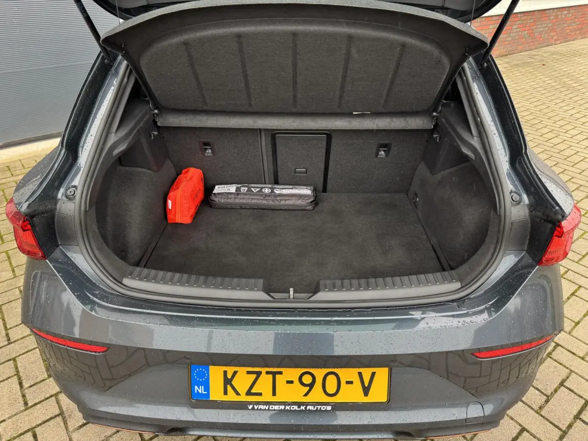 1.4 e-Hybrid VZ Business SOH 93% | Half Leder | Digital cockpit | Navigatie | Adaptive cruise | Sfeerverlichting | Sensoren