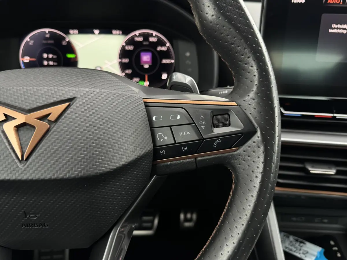 1.4 e-Hybrid VZ Business SOH 93% | Half Leder | Digital cockpit | Navigatie | Adaptive cruise | Sfeerverlichting | Sensoren