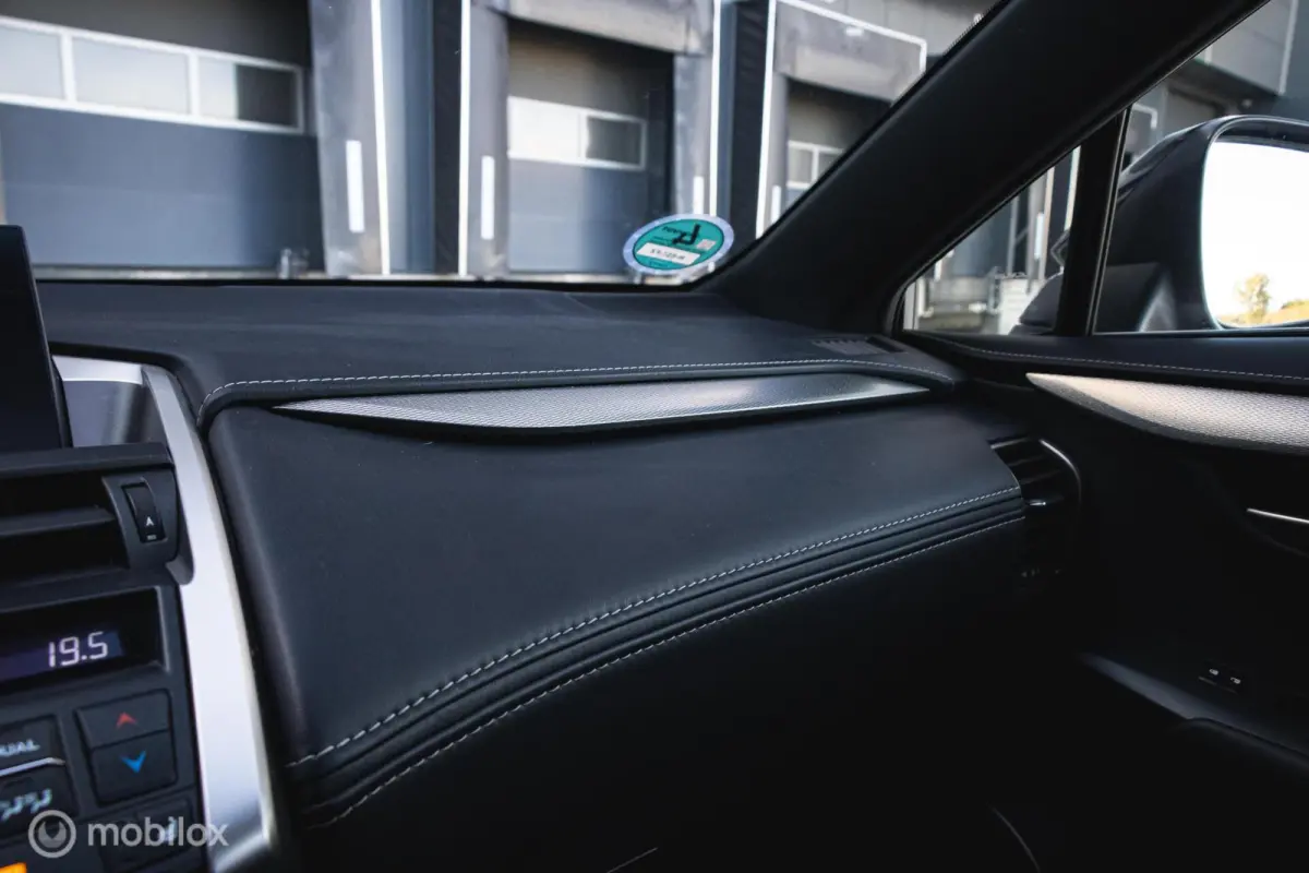 300h AWD F-Sport Edition Parelmoer/Panoramadak