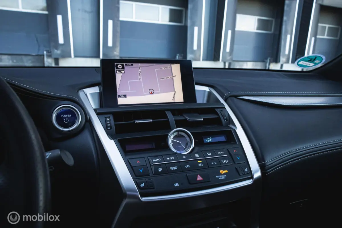 300h AWD F-Sport Edition Parelmoer/Panoramadak