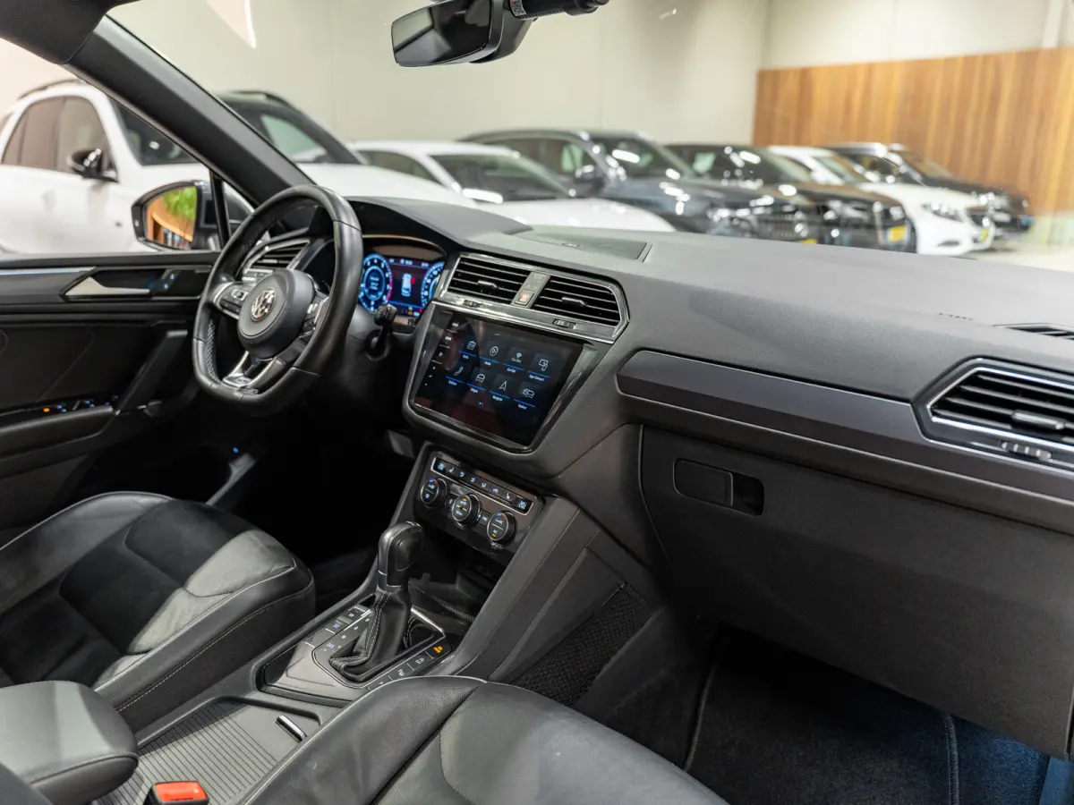 1.4 TSI DSG 3X R-Line, Pano, Voll Led, Virtual, Blind Spot, ACC, Cam, Dynaudio, Apple Carplay, Memory