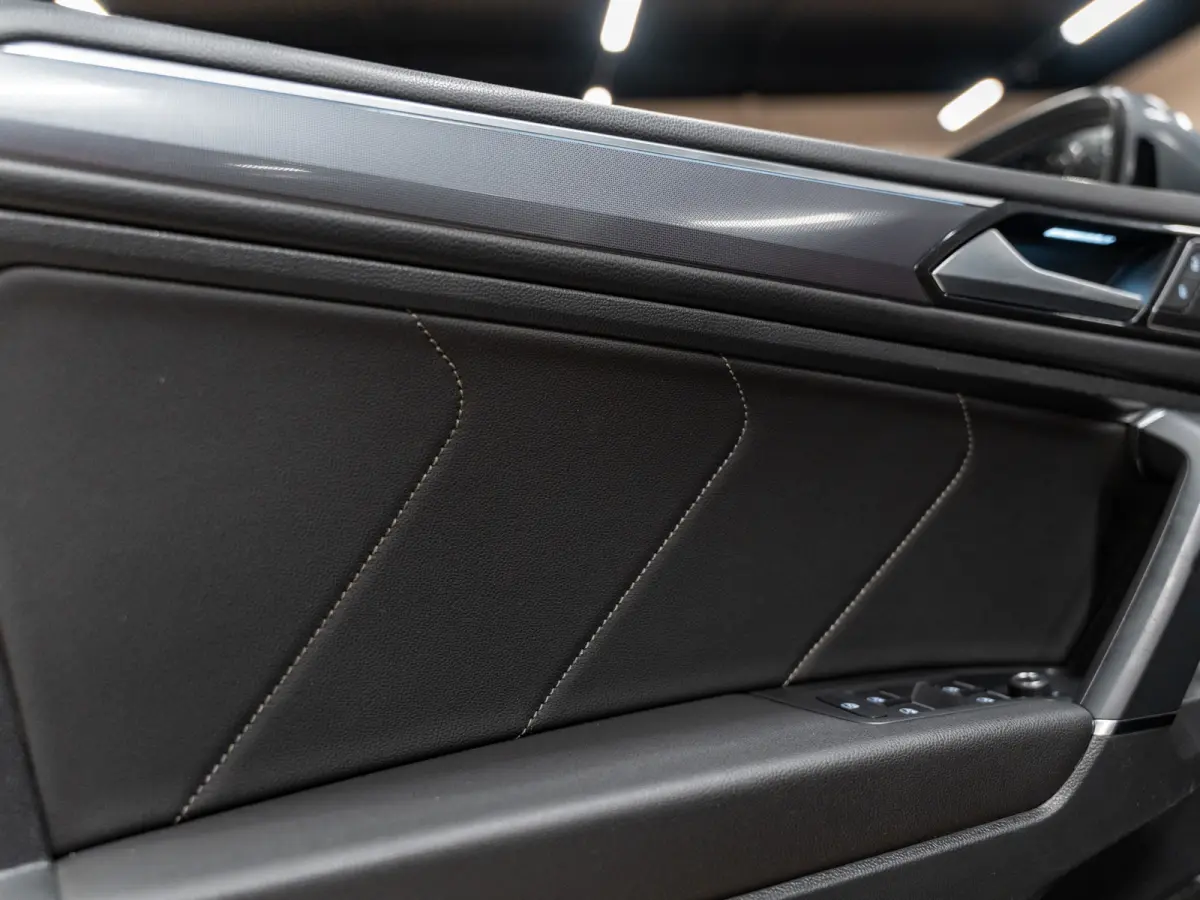 1.4 TSI DSG 3X R-Line, Pano, Voll Led, Virtual, Blind Spot, ACC, Cam, Dynaudio, Apple Carplay, Memory