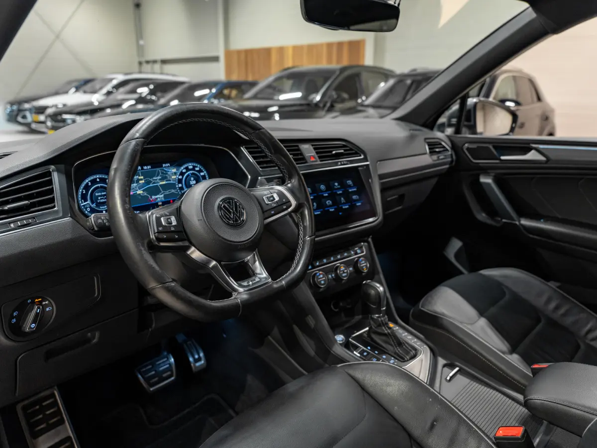 1.4 TSI DSG 3X R-Line, Pano, Voll Led, Virtual, Blind Spot, ACC, Cam, Dynaudio, Apple Carplay, Memory