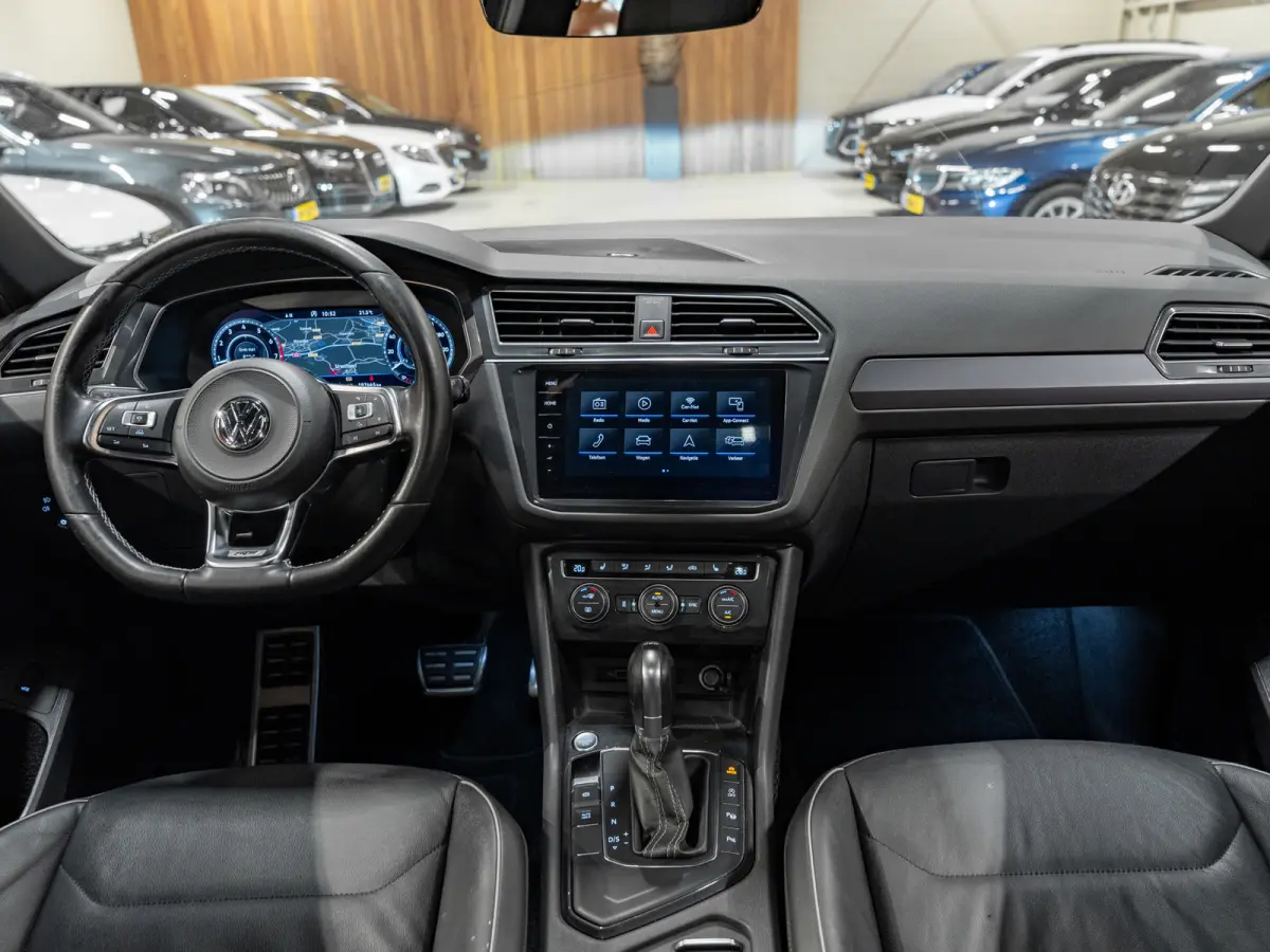1.4 TSI DSG 3X R-Line, Pano, Voll Led, Virtual, Blind Spot, ACC, Cam, Dynaudio, Apple Carplay, Memory