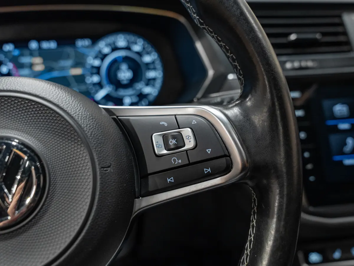 1.4 TSI DSG 3X R-Line, Pano, Voll Led, Virtual, Blind Spot, ACC, Cam, Dynaudio, Apple Carplay, Memory