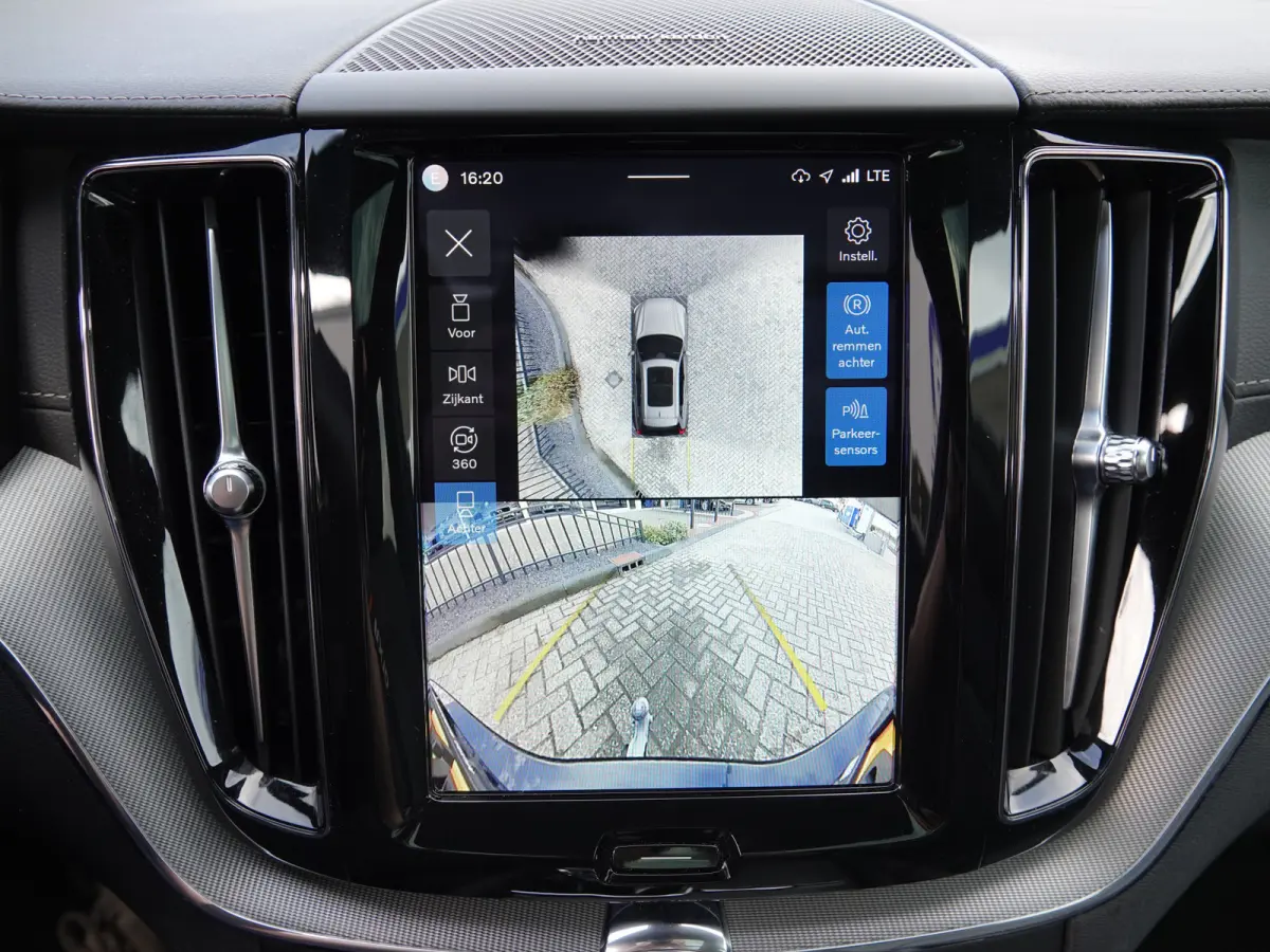 2.0 T8 PHEV AWD Ultimate Black Edition NL-AUTO | LUCHTVERING | PANO | HUD | TREKH. | 360° CAM