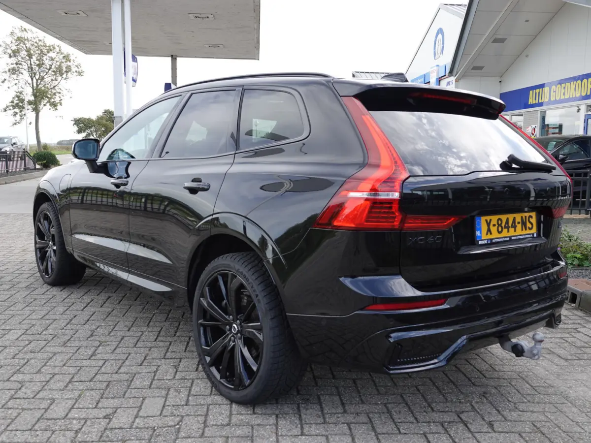 2.0 T8 PHEV AWD Ultimate Black Edition NL-AUTO | LUCHTVERING | PANO | HUD | TREKH. | 360° CAM