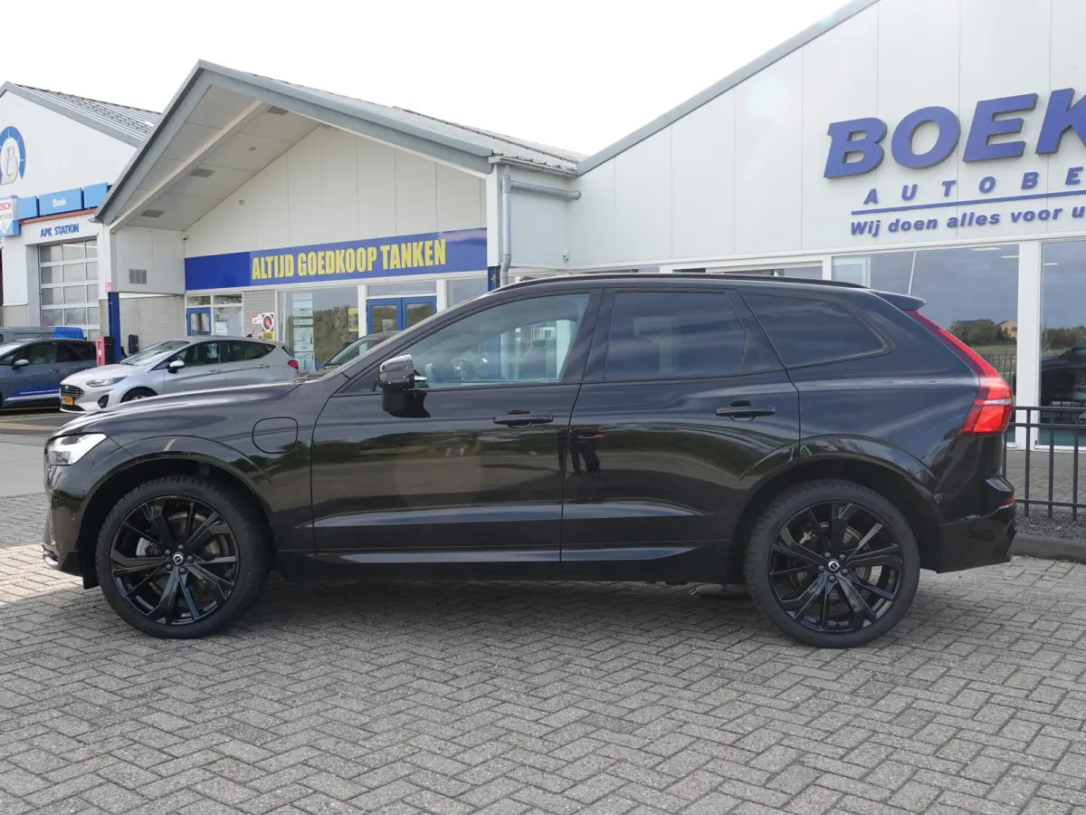 2.0 T8 PHEV AWD Ultimate Black Edition NL-AUTO | LUCHTVERING | PANO | HUD | TREKH. | 360° CAM