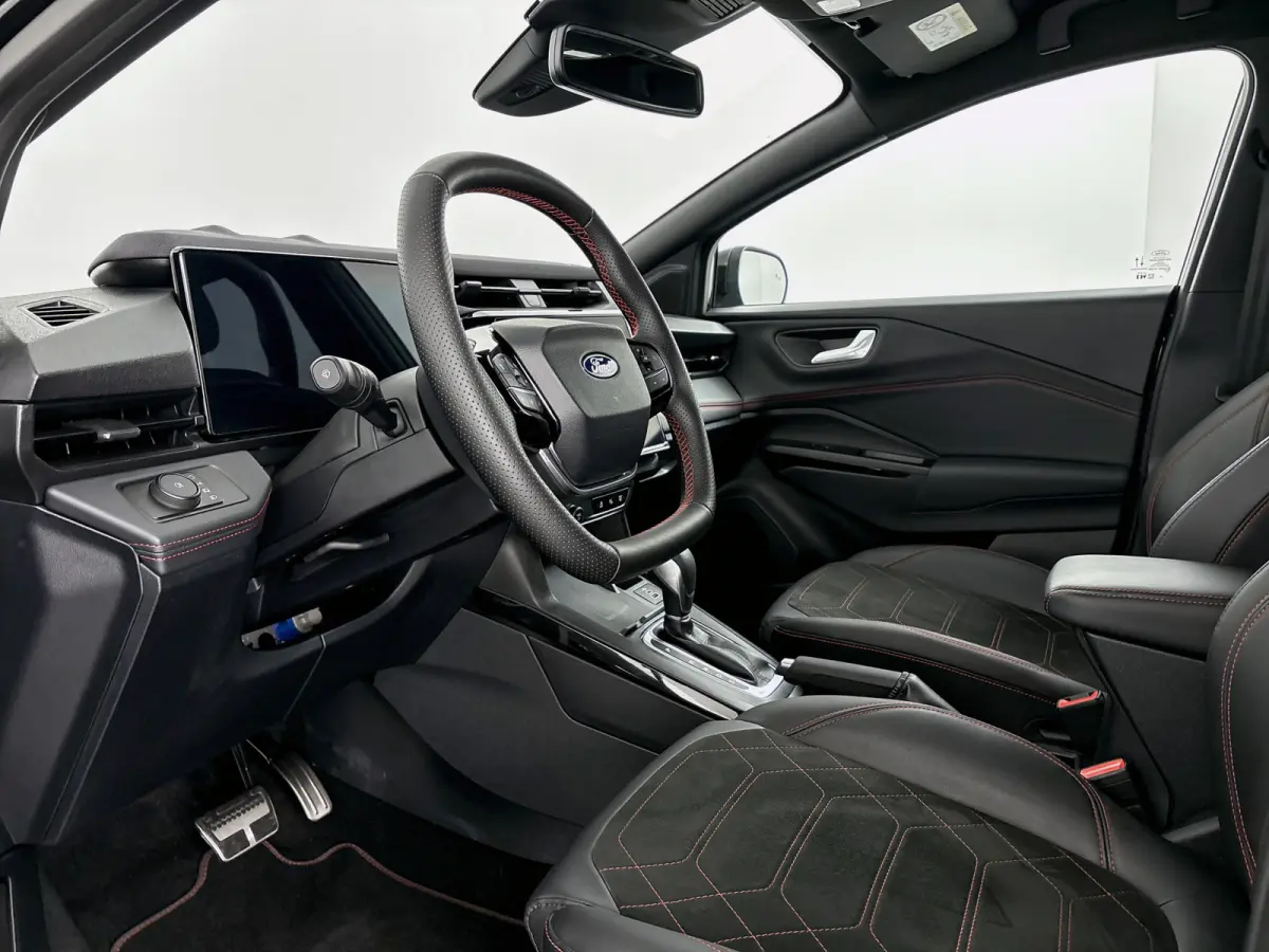 EcoBoost ST-Line X 155PK | 360 CAMERA | KEYLESS | NAVI | WINTERPACK | ELEKTR. A-KLEP | ADAPTIVE CRUISE | ALL SEASON BANDEN | CARPLAY