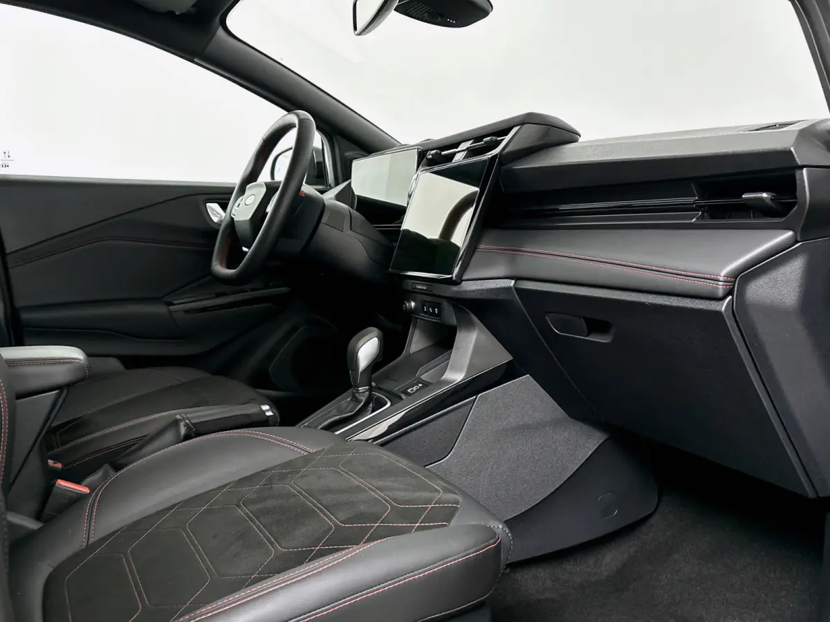 EcoBoost ST-Line X 155PK | 360 CAMERA | KEYLESS | NAVI | WINTERPACK | ELEKTR. A-KLEP | ADAPTIVE CRUISE | ALL SEASON BANDEN | CARPLAY
