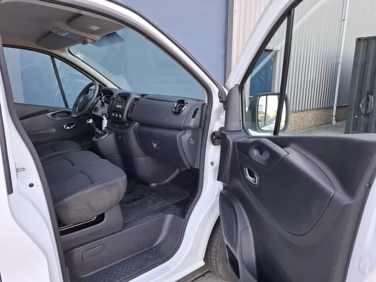 2.0 dCi 120 T29 L2H1 Luxe AIRCO / KASTEN INRICHTING / 3 ZITS / IMPERIAL / EURO 6