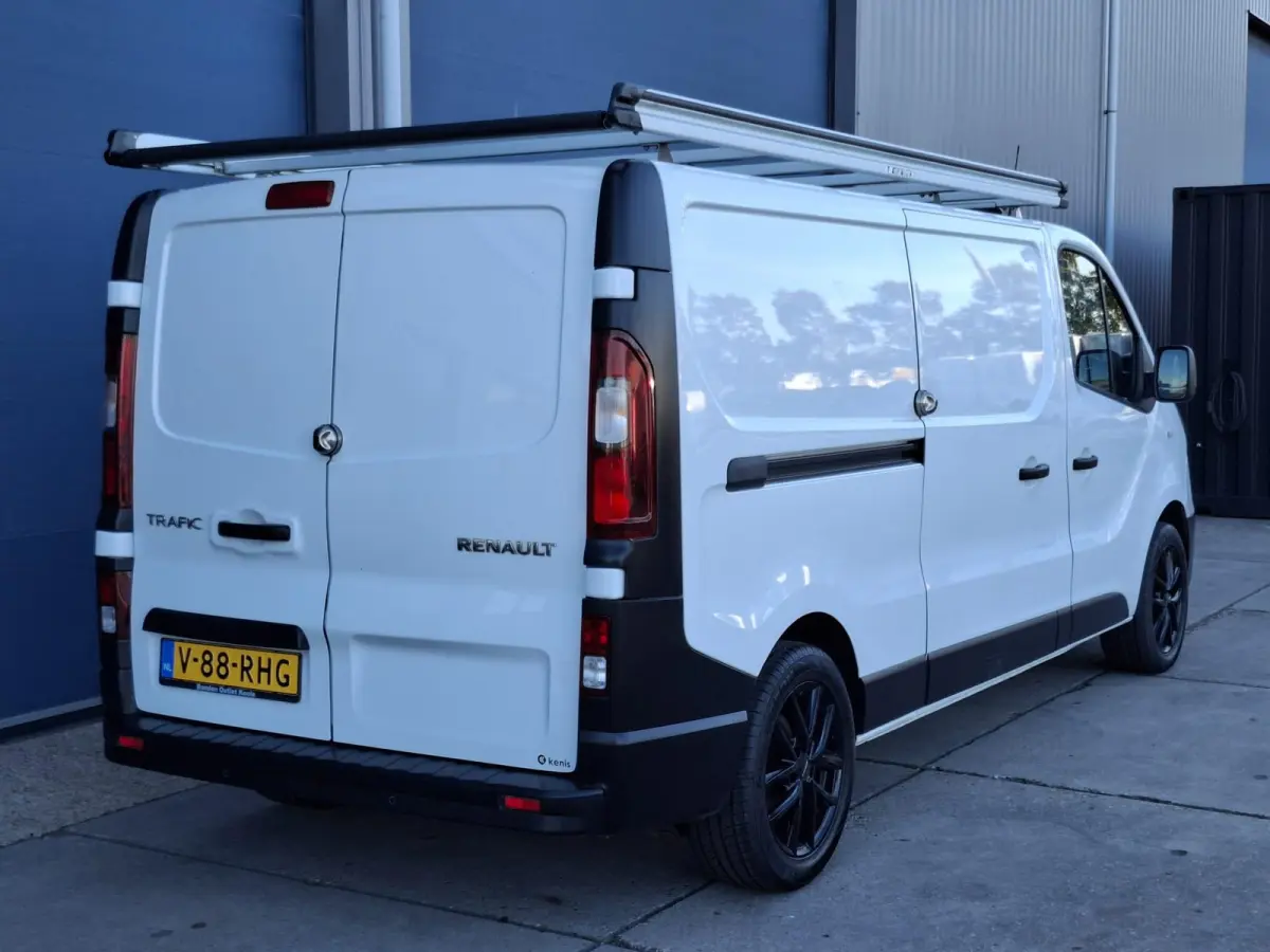 2.0 dCi 120 T29 L2H1 Luxe AIRCO / KASTEN INRICHTING / 3 ZITS / IMPERIAL / EURO 6