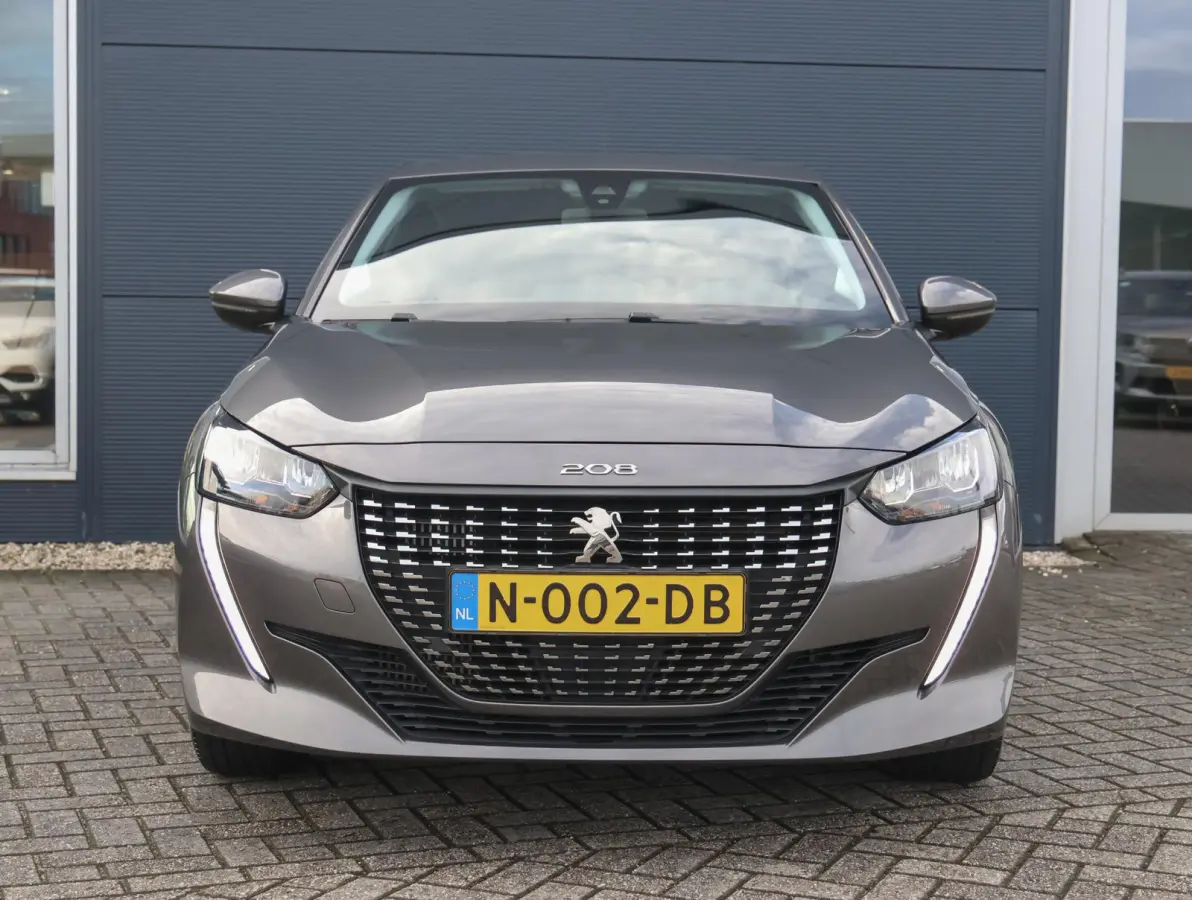 1.2 PureTech Active Pack 1e Eigenaar | LED | Navigatie | Parkeersensoren achter | 16" LMV