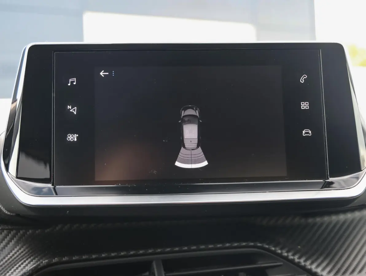 1.2 PureTech Active Pack 1e Eigenaar | LED | Navigatie | Parkeersensoren achter | 16" LMV