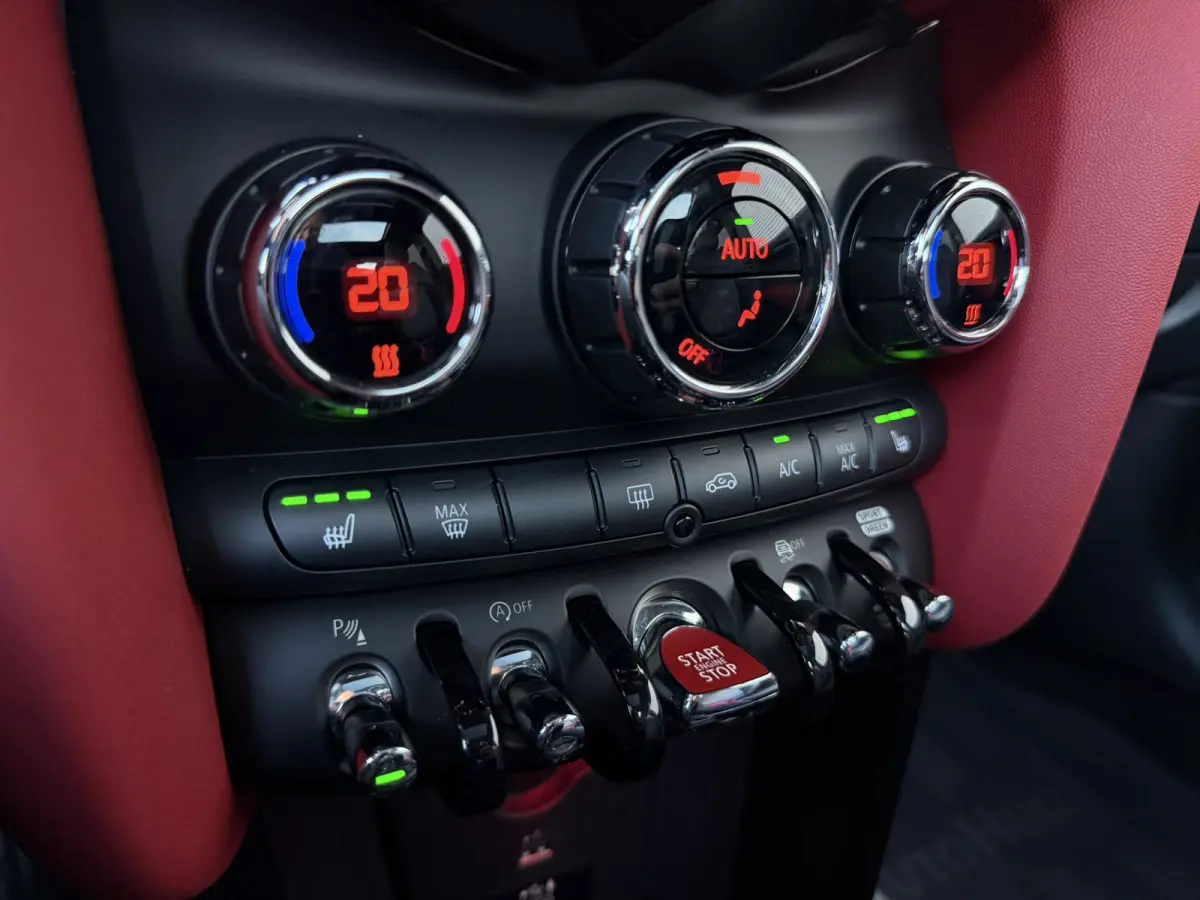 1.5 Cooper John Cooper Works Dalston Panoramadak Harman-Kardon Sound Keyless Entry Achteruitrijcamera