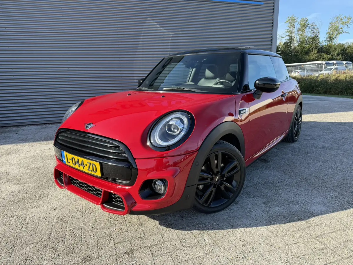 1.5 Cooper John Cooper Works Dalston Panoramadak Harman-Kardon Sound Keyless Entry Achteruitrijcamera