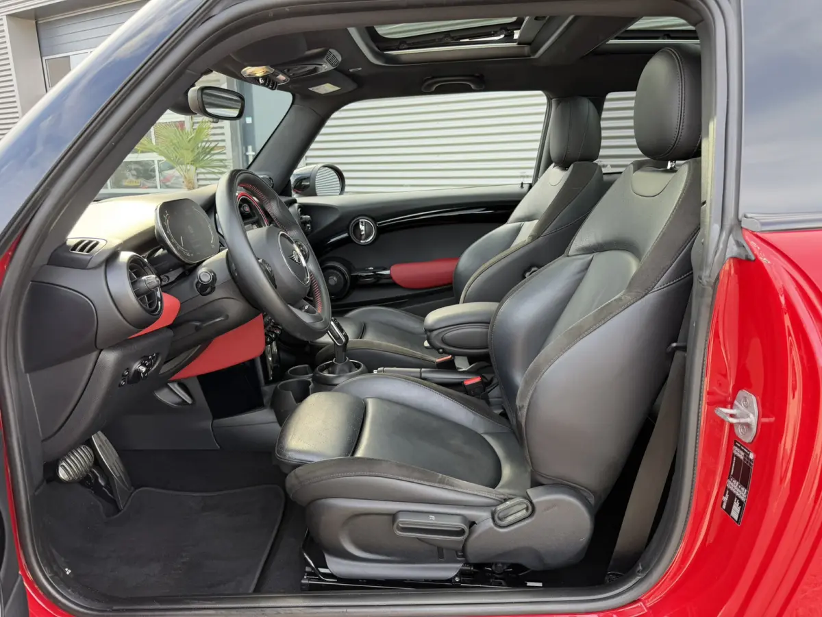 1.5 Cooper John Cooper Works Dalston Panoramadak Harman-Kardon Sound Keyless Entry Achteruitrijcamera