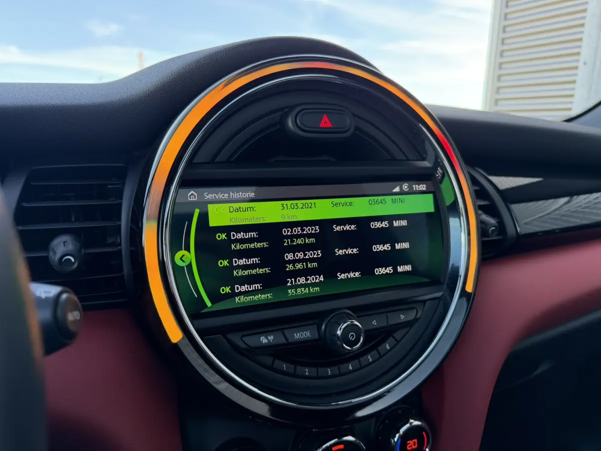 1.5 Cooper John Cooper Works Dalston Panoramadak Harman-Kardon Sound Keyless Entry Achteruitrijcamera
