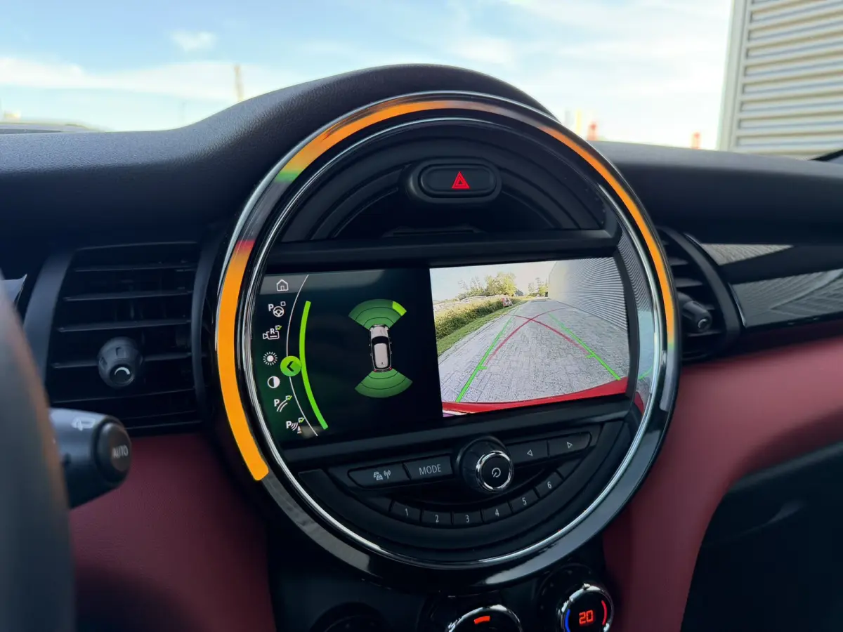 1.5 Cooper John Cooper Works Dalston Panoramadak Harman-Kardon Sound Keyless Entry Achteruitrijcamera