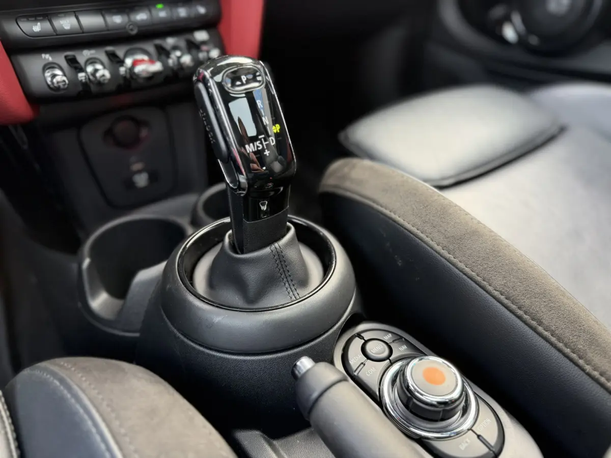 1.5 Cooper John Cooper Works Dalston Panoramadak Harman-Kardon Sound Keyless Entry Achteruitrijcamera