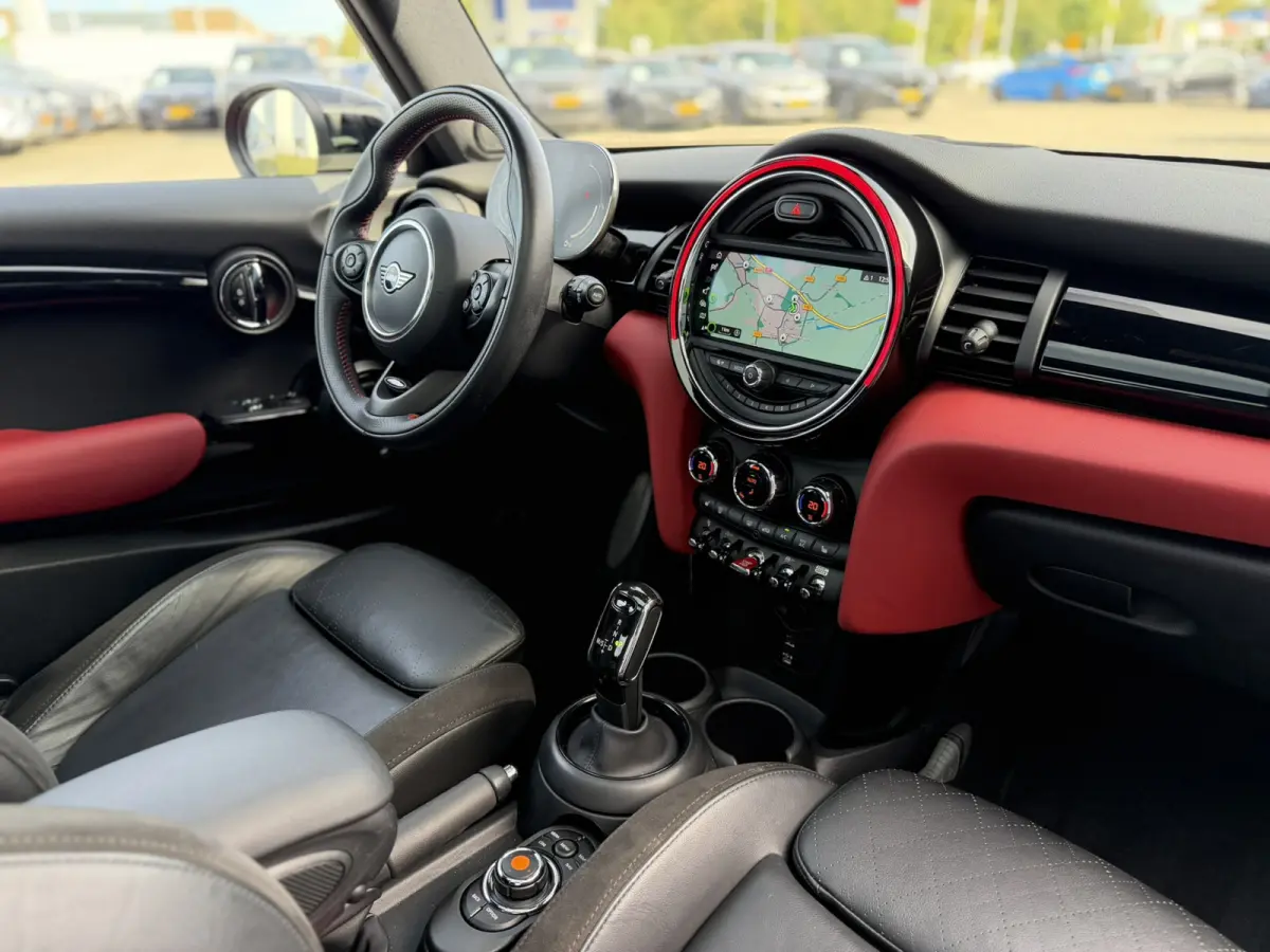 1.5 Cooper John Cooper Works Dalston Panoramadak Harman-Kardon Sound Keyless Entry Achteruitrijcamera
