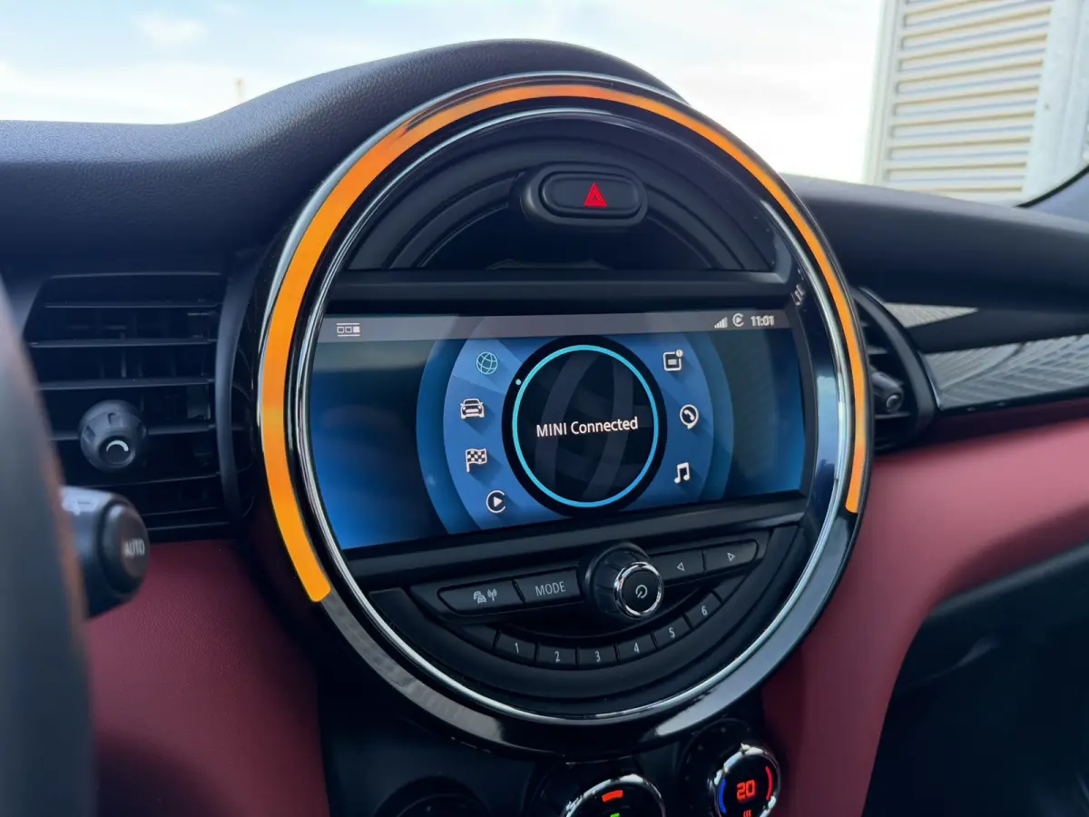 1.5 Cooper John Cooper Works Dalston Panoramadak Harman-Kardon Sound Keyless Entry Achteruitrijcamera