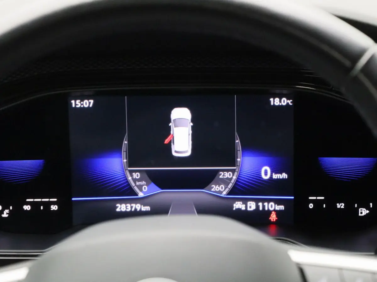 1.0 TSI Life 95 PK| Origineel Nederlands | Dealeronderhouden | Parkeersensoren Voor & Achter | 17 Inch Velgen | Adaptieve Cruise Control | Apple Carplay