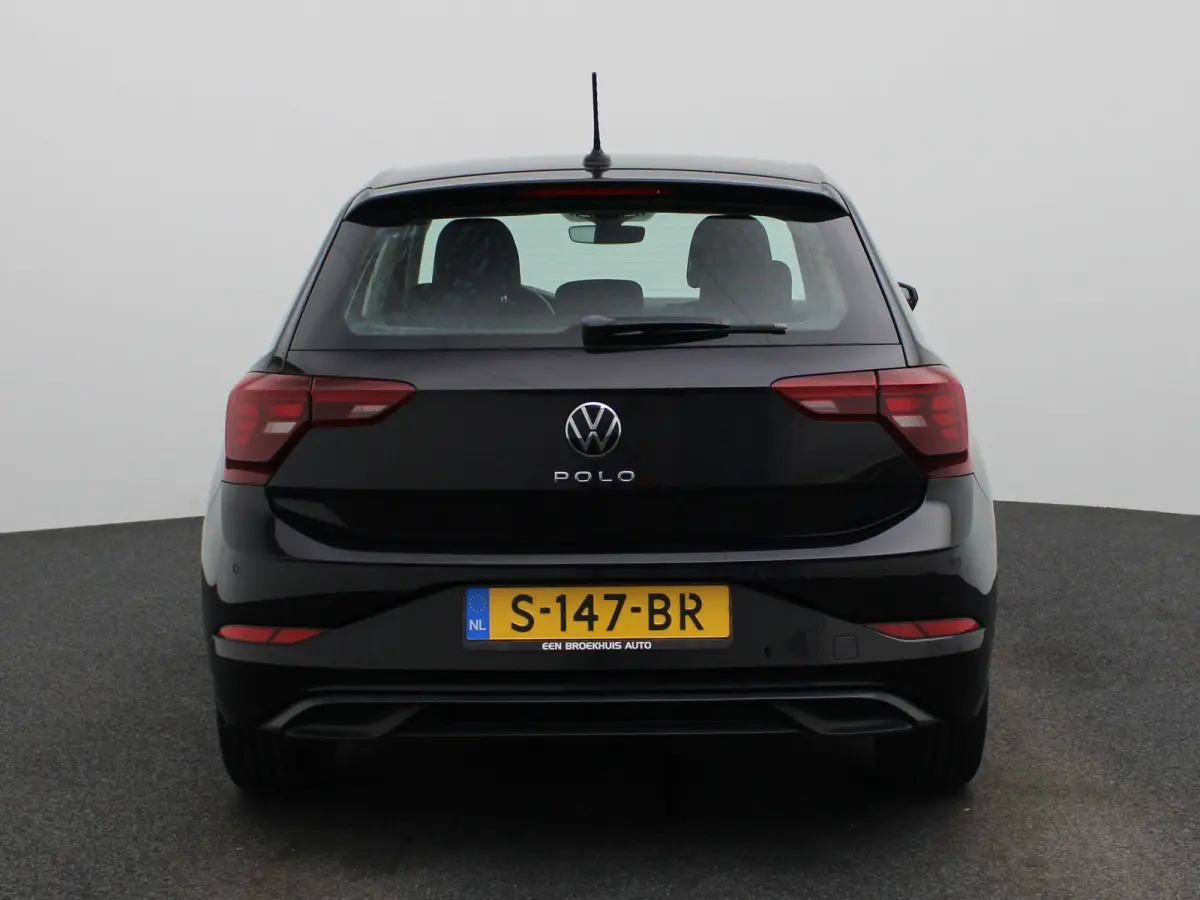 1.0 TSI Life 95 PK| Origineel Nederlands | Dealeronderhouden | Parkeersensoren Voor & Achter | 17 Inch Velgen | Adaptieve Cruise Control | Apple Carplay