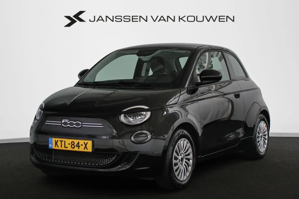 3+1 Icon 42 kWh Stoelverwarming Camera Apple CarPlay Dodehoek