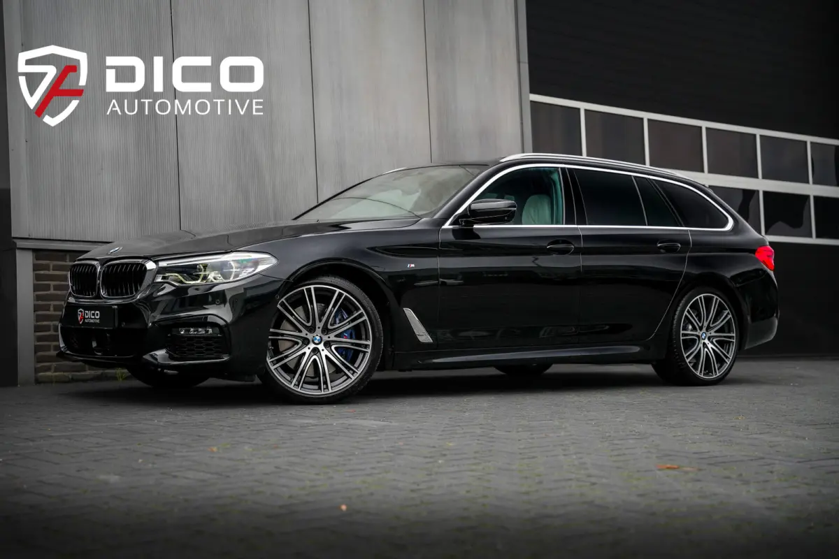 540i 340 pk xDrive High Executive M-Sportpakket /NL-Auto/ Dealer.Ond/ Pano-Dak/ Head-Up/ Soft-Close/ 360-Camera/ Harman&Kardon/ Adap.Cruise/ 20'' LMV