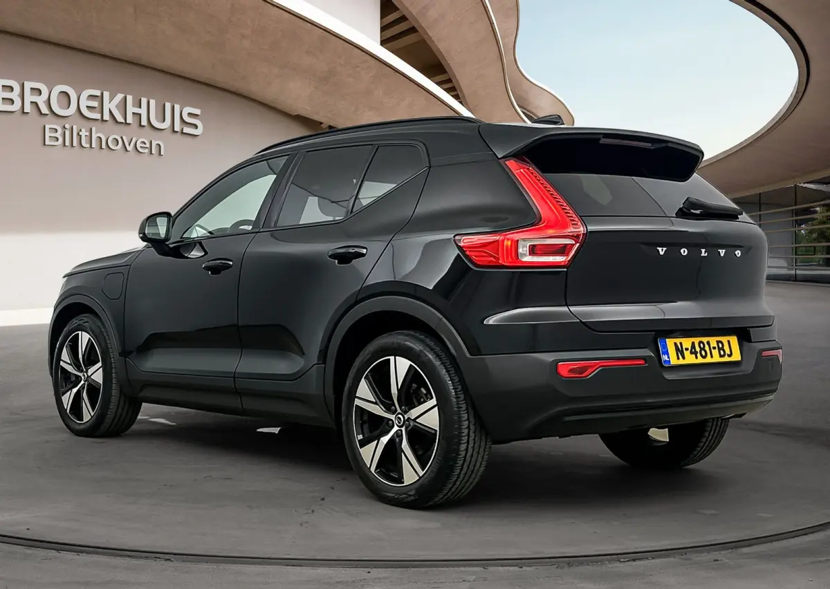 1.5 T4 R-Design | 1e Eigenaar - NL Auto | Apple Carplay - Android Auto | Stoel + Stuurverwarming | Adaptive Cruis Control | BLIS | PDC |