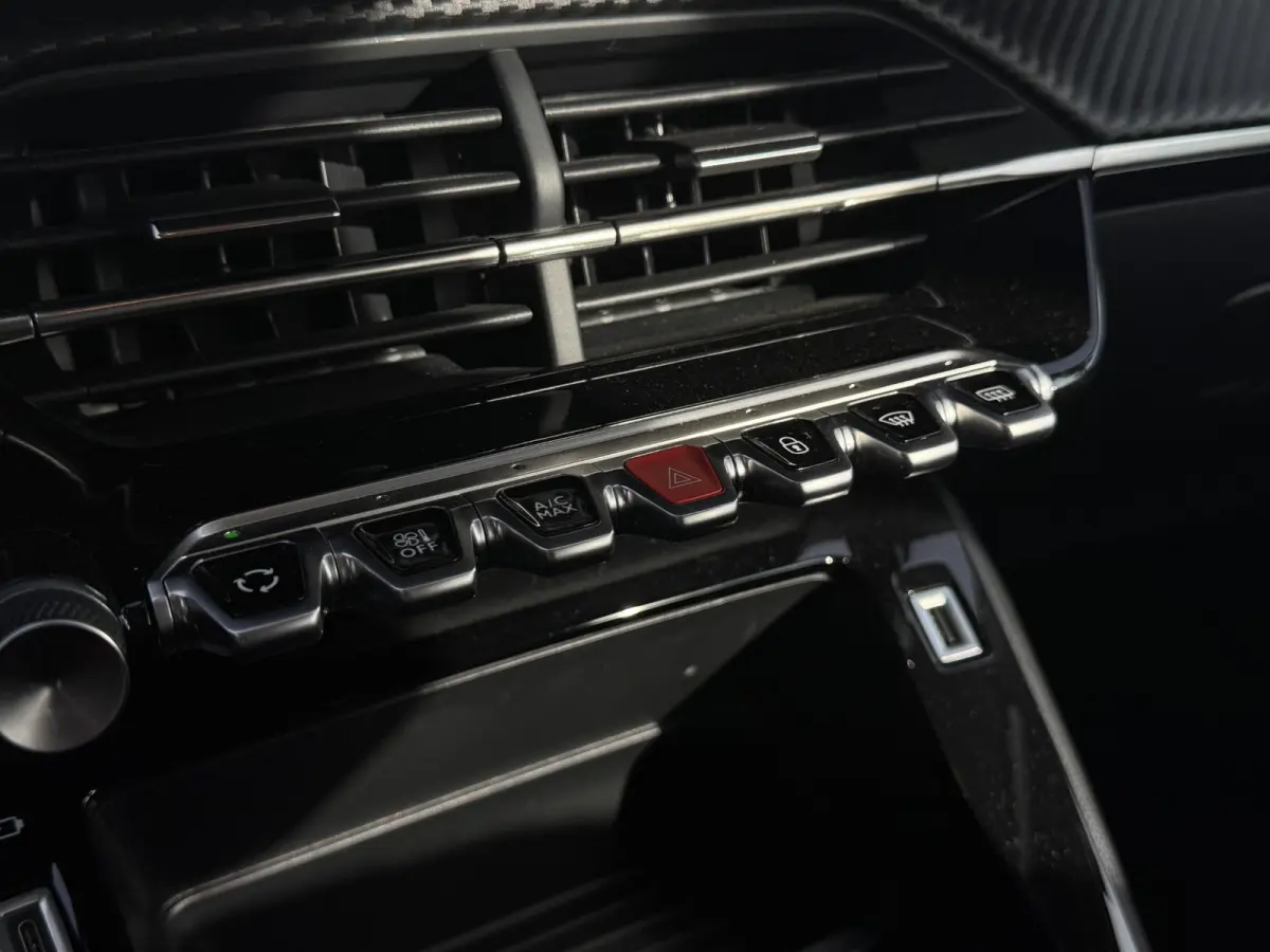 1.2 PureTech Active Pack | NAVIGATIE | CRUISE CONTROL