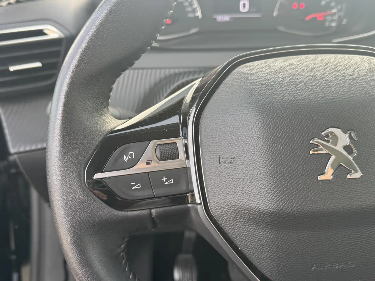 1.2 PureTech Active Pack | NAVIGATIE | CRUISE CONTROL