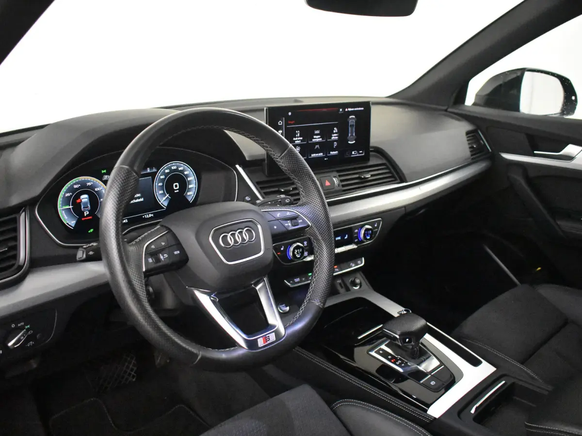 55 TFSI e S edition Competition l S-Line in & Ext. l Elektr. Stoel l Stoelverwarming l Camera l Adapt. Cr Control l Leder/Alcantara l Elekt. Klep l