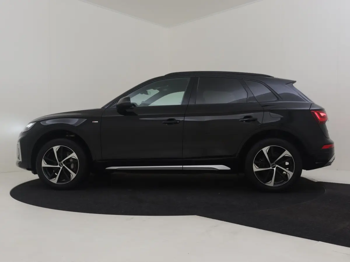 55 TFSI e S edition Competition l S-Line in & Ext. l Elektr. Stoel l Stoelverwarming l Camera l Adapt. Cr Control l Leder/Alcantara l Elekt. Klep l